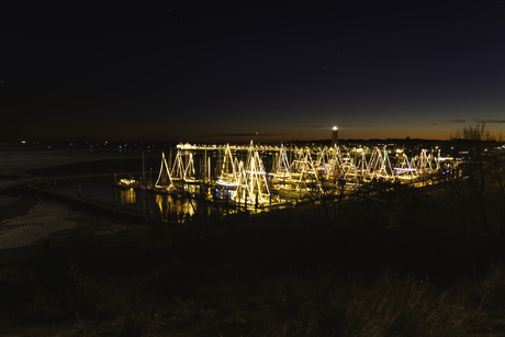 Brandaris en de lichtjes haven.