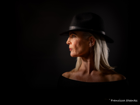 Portret met hoed