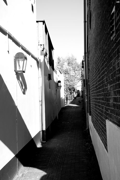 Schaduw straatje  