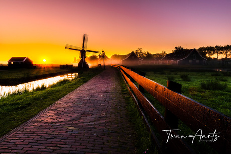 Zonsopkomst bij de Zaanse Schans