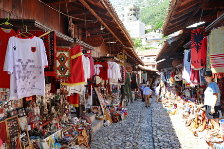 Bazaar Kruja 1