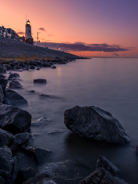 Zonsopkomst bij de vuurtoren van Urk