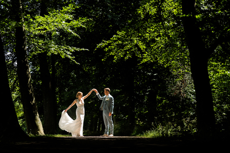 dansen in het bos