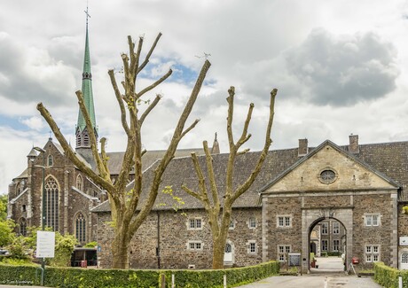 De Abdij van Val Dieu en de Basilique Notre Dame du Val Dieu, (1)