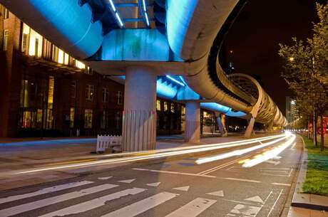 Netkousviaduct randstadrail in Beatrixkwartier te Den Haag