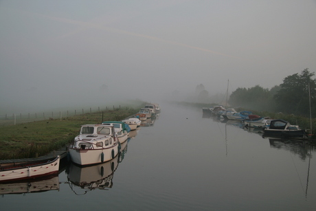 haventje met mist