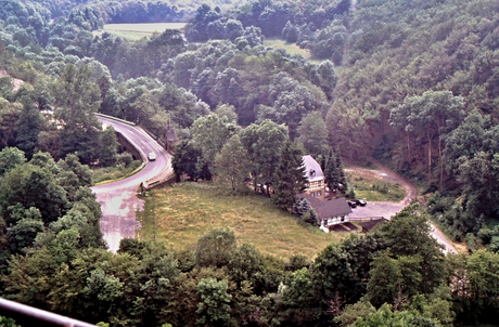 Zicht op een herberg.