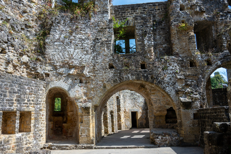 Onbewoonde burcht in Luxemburg