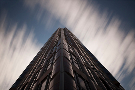 clouds move by - Afgelopen week met een 3-tal andere zoomers op fotosafari geweest, waarbij we o.a. wolkenkrabbers met ND-filters gefotografeerd hebben. Bijgaande pla - foto door kajak op 15-06-2010 - deze foto bevat: langesluitertijd, kajak-photo