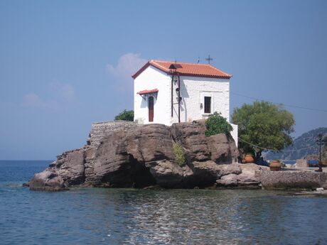 idyllic location
