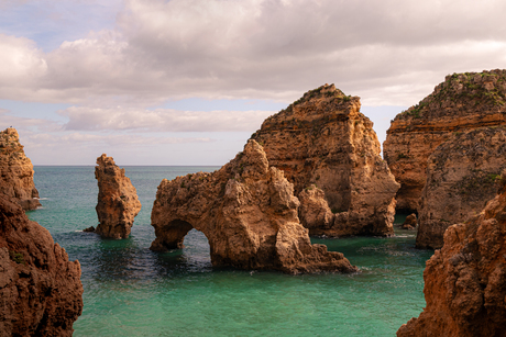 Kliffen bij Ponta de Piedade