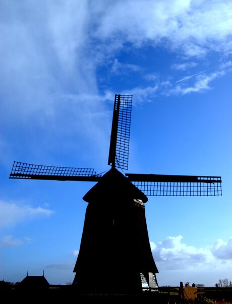 Daar bij die molen...