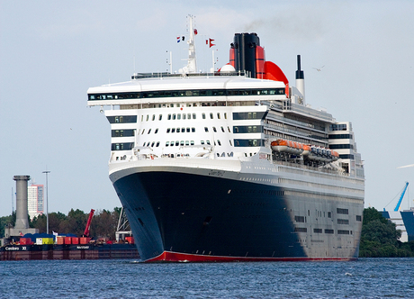 Queen Mary 2