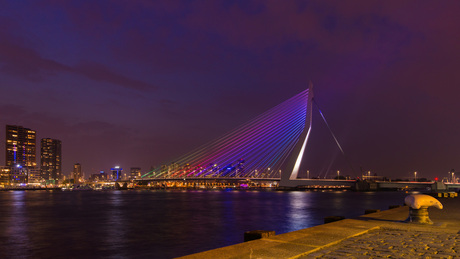 Night falls over Erasmusbrug