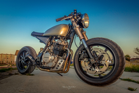Caferacer2