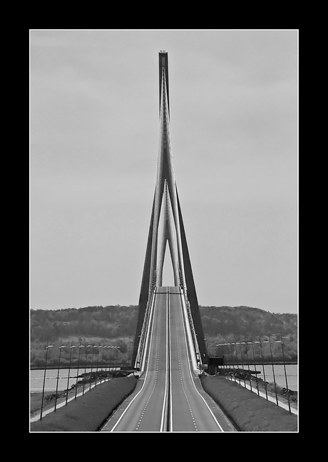 Less is More Pont Du Normandie