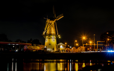 spijkenisse bij nacht