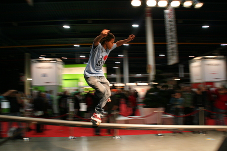 Zoom skater