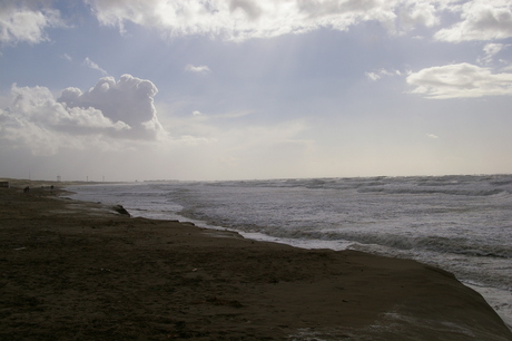 strand bij storm 04