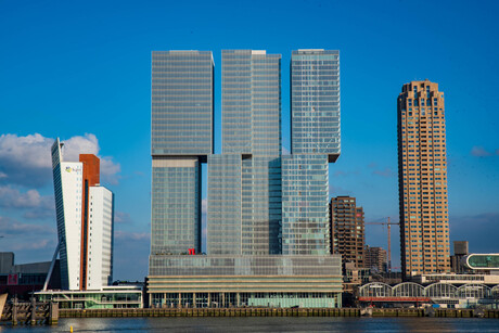 Erasmusbrug 3 towers