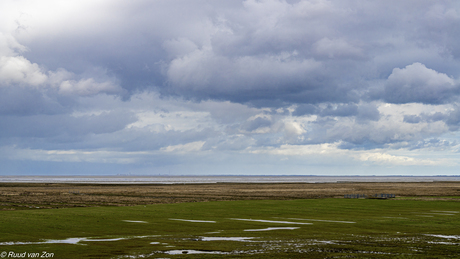 Noordpolderzijl, kleinste getijden haven van Nederland.