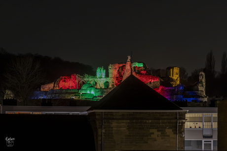 Carnavalskleuren in de avond