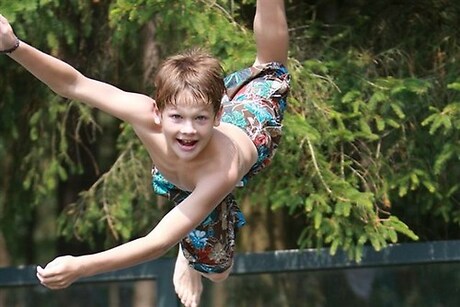 Trampoline