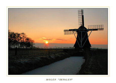 Zonsondergang bij Molen de"PALEN""