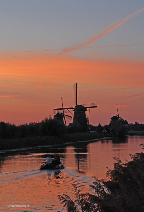 Kinderdijk by night