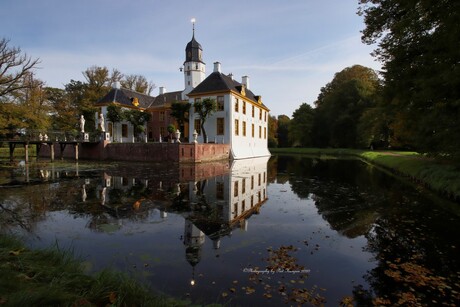 Fraeylemaborg in Slochteren in de zon.