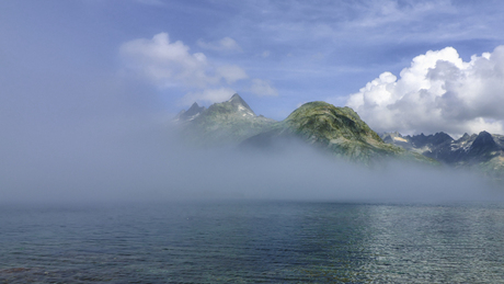 Optrekkende mist. 