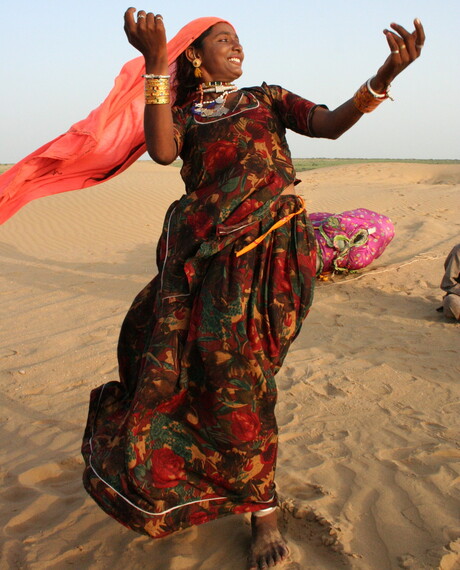 Dansende zigeunerin Thar woestijn India