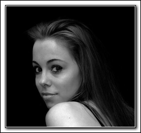 Naomi zwart wit gecorrigeerd