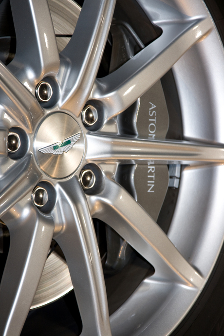 Close up Aston Martin Velg