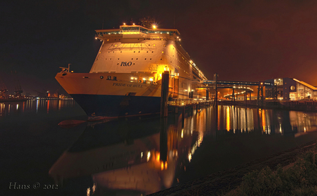 Pride of Hull, panorama in hdr