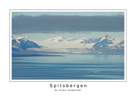 Uitzicht vanaf Plateau Mountain op Spitsbergen