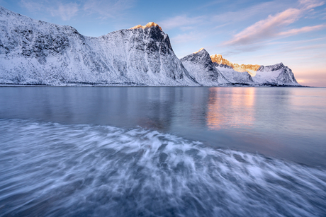 Zonsopkomst Steinfjord, Senja. 