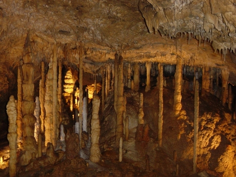 stalagtieten en stalagnieten
