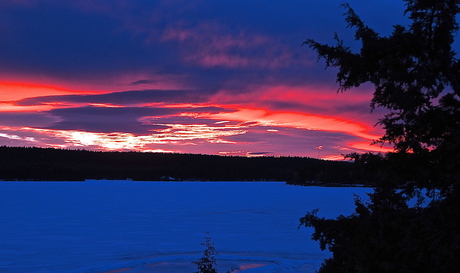 Sundown at the lake, 7:00 pm.