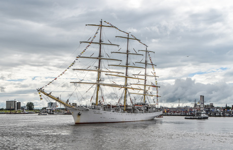 Dar Mlodziezy Sail Delfzijl.