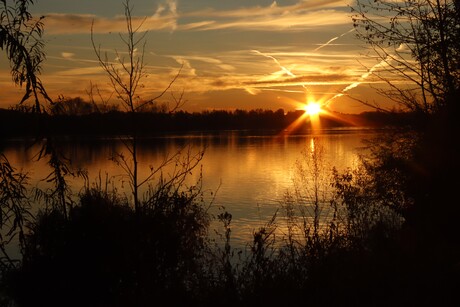 Zonsopkomst in de Maasheggen Unesco.