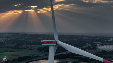 Windmolens met drone gefotografeerd