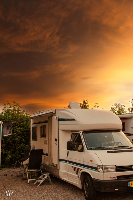 Mooie avond op de camperplaats