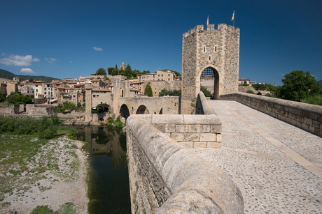 Besalu