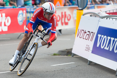 Tom Dumoulin tijdens de tijdrit in de Eneco Tour 2014