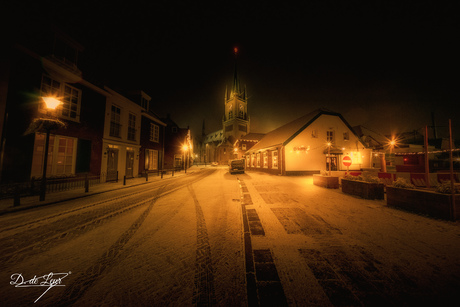 Winternacht met kerk 
