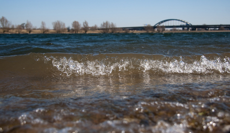 golfjes op het water