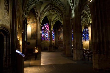 lichtval kerk Parijs
