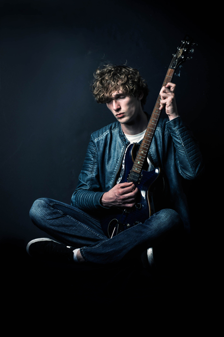 The man with the guitar