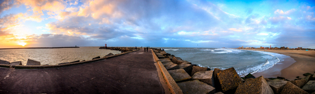 Scheveningen havenhoofd panorama tot aan de pier